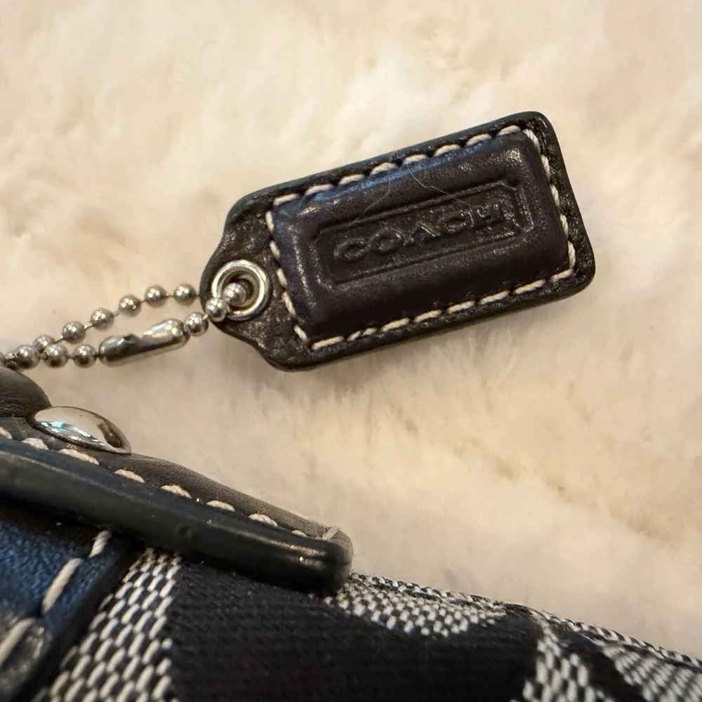 Coach Signature Turnlock Canvas and Leather Shoulder Bag - Picture 4 of 8